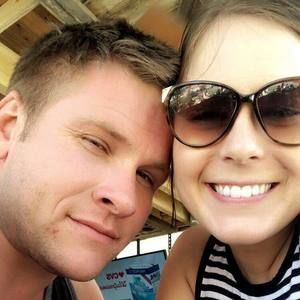 Meet your Posher, Shea